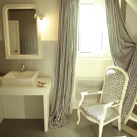 Bed & Breakfast Chateau De Bordeneo